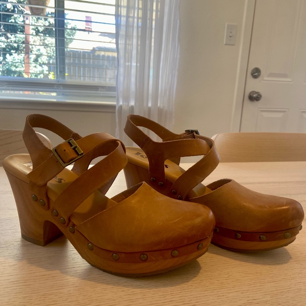 Korks clogs